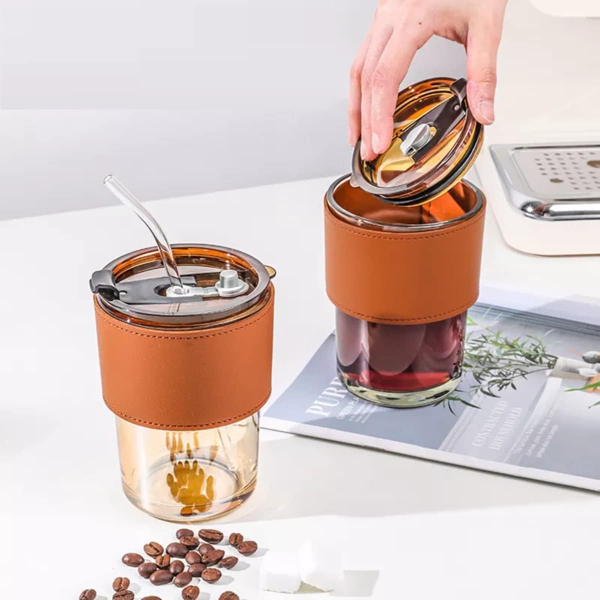 Drining Coffee Sipper with Lid and Glass Straw with Anti-Slip Leather Sleeve